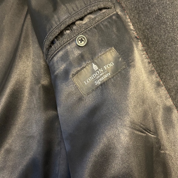 Beautiful London Fog coat - Picture 2 of 3